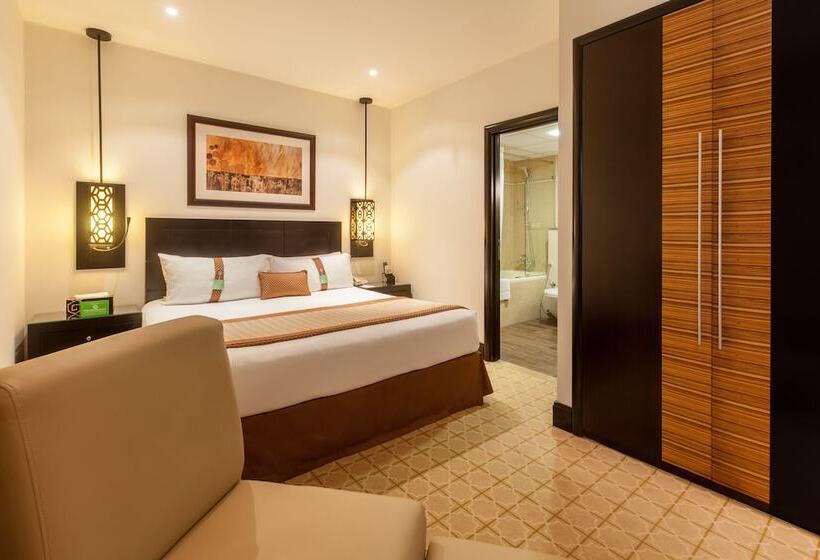 مجموعه ویستا شهر, Holiday Inn Dubai Al Barsha, An Ihg