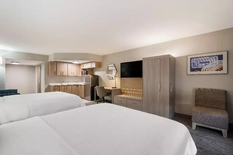 身障者適用スイートルーム, Holiday Inn Express & Suites Lexington, An Ihg