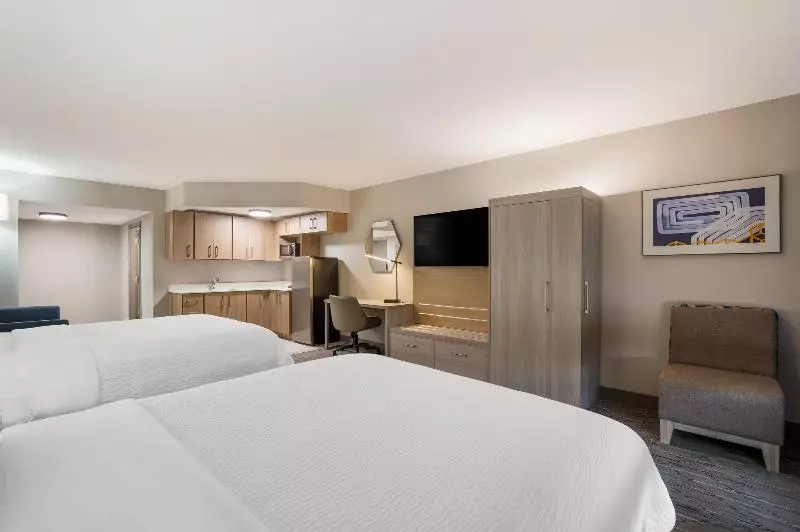 身障者適用スイートルーム, Holiday Inn Express & Suites Lexington, An Ihg
