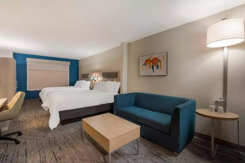 身障者適用スイートルーム, Holiday Inn Express & Suites Lexington, An Ihg