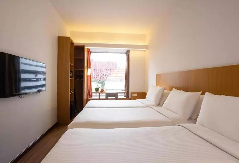 اتاق استاندارد سه نفره, Ibis Singapore On Bencoolen