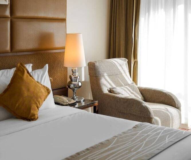 غرفة ديلوكس مزوَّدة بجاكوزي, Intimate Hotel Pattaya Sha Extra Plus