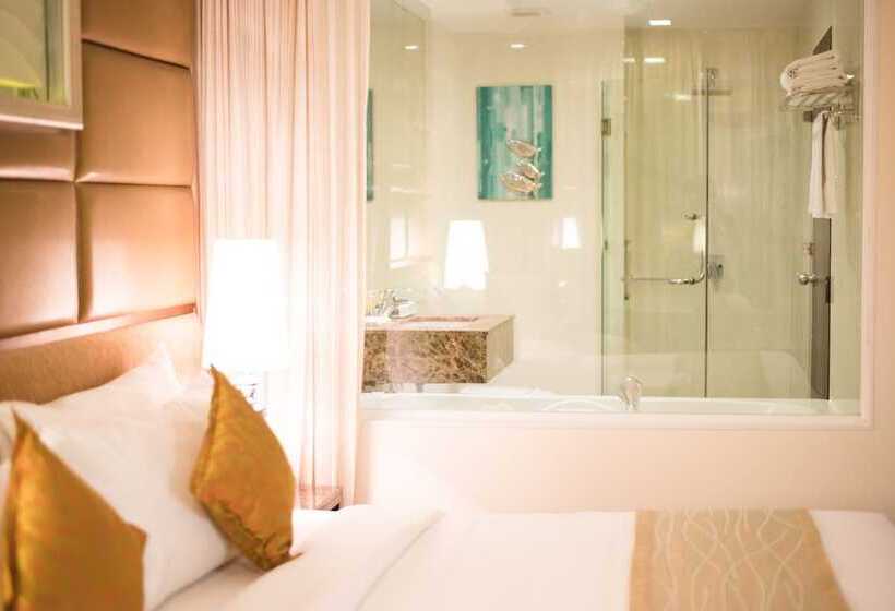 غرفة ديلوكس مزوَّدة بجاكوزي, Intimate Hotel Pattaya Sha Extra Plus