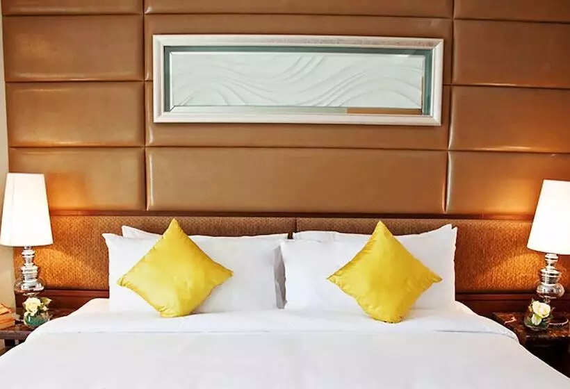 اتاق لوکس با وان آب گرم, Intimate Hotel Pattaya   Sha Extra Plus
