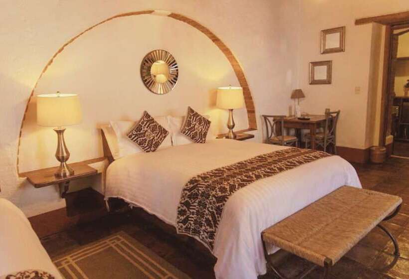 四人标准间, Mesón De Leyendas Breakfast & Downtown