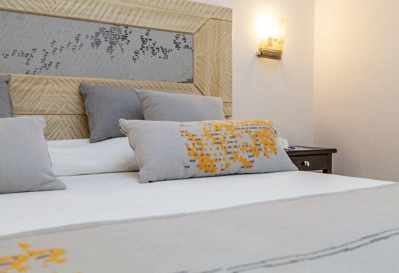 غرفة سوبيريور مطلّة علي البحر, Petra Bianca