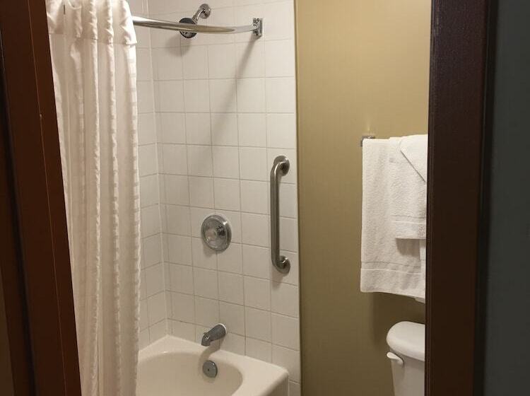 디럭스 스위트, Super 8 By Wyndham Midland