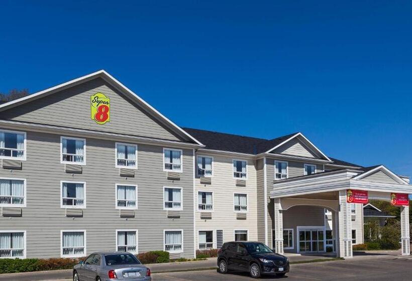 장애인을 위한 킹사이즈 침대 스탠다드 룸, Super 8 By Wyndham Midland