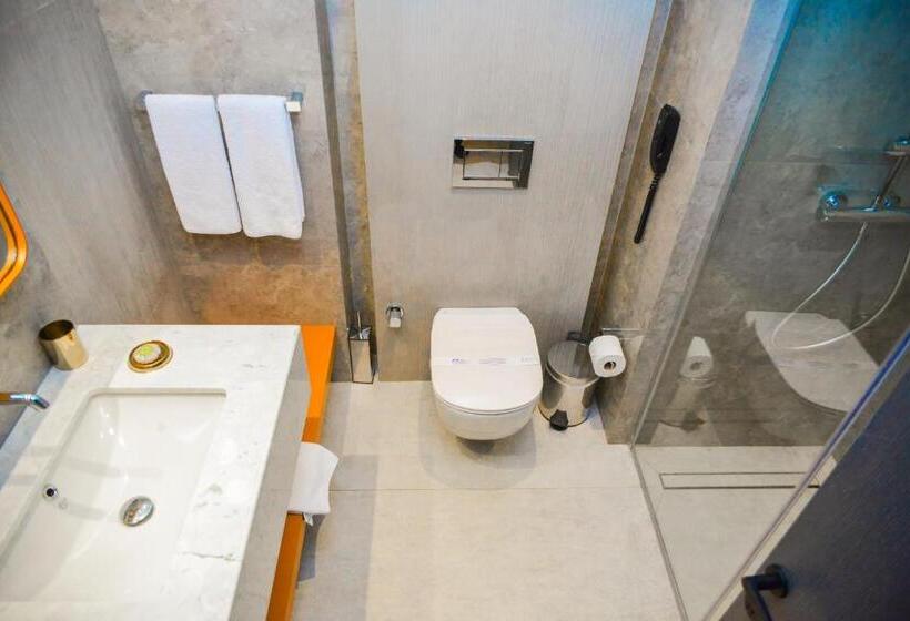 Номер Стандарт, Rocks Hotel & Casino