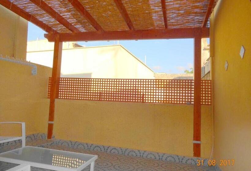 スタンダードスタジオ, Casa La Giada