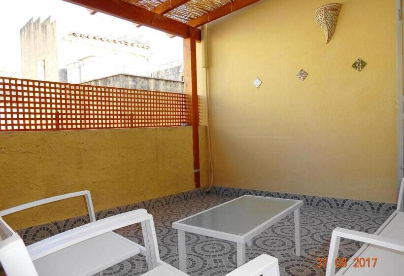 スタンダードスタジオ, Casa La Giada