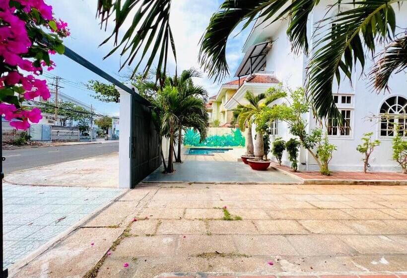 ویلای 1 خوابه با چشمانداز دریا, Sonvilla Vung Tau