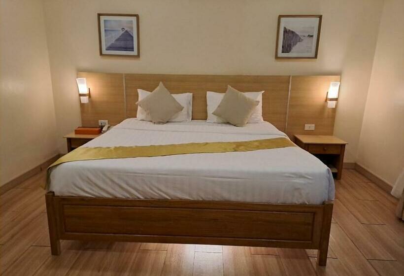 Номер Deluxe Вид на Бассейн, Pm Lake Mabprachan Pattaya
