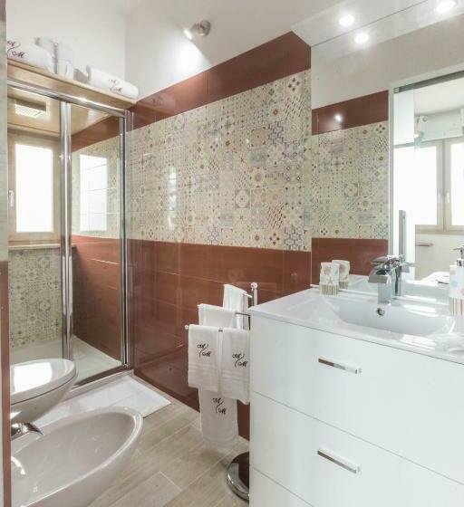 اتاق لوکس چهار تخته, B&b Annita   Porto Cesareo