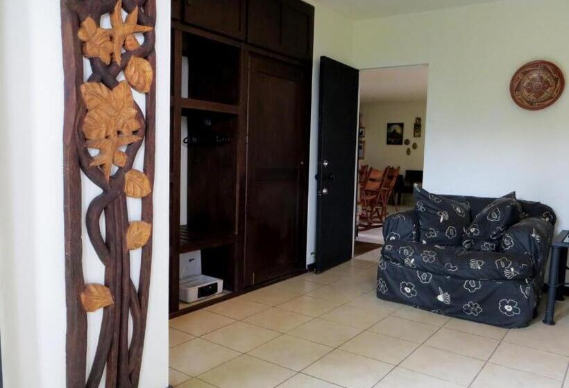 غرفة قياسية, Pura Vida