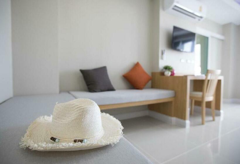 디럭스 룸, The Royal P Phuket   Sha Plus
