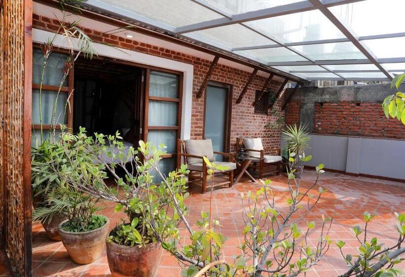 Suite with Terrace, Timila