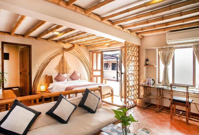 Suite with Terrace, Timila