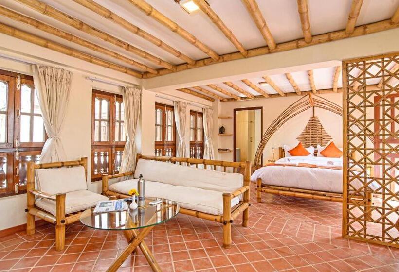 Suite with Terrace, Timila