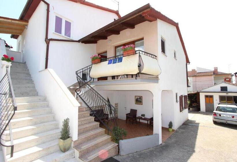 Номер Стандарт, Apartments And Room Silvana