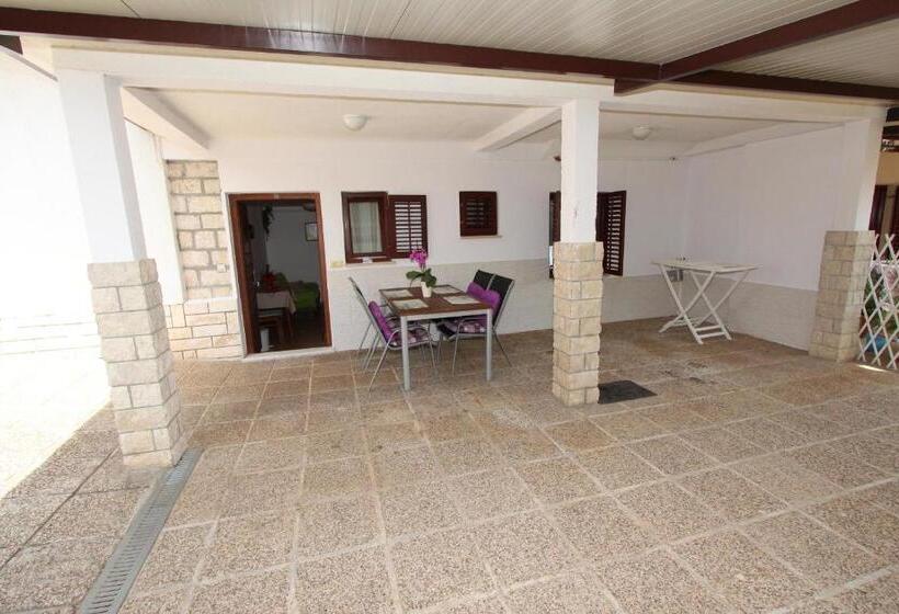 Апартаменты 1 Спальня с Террасой, Apartments And Room Silvana