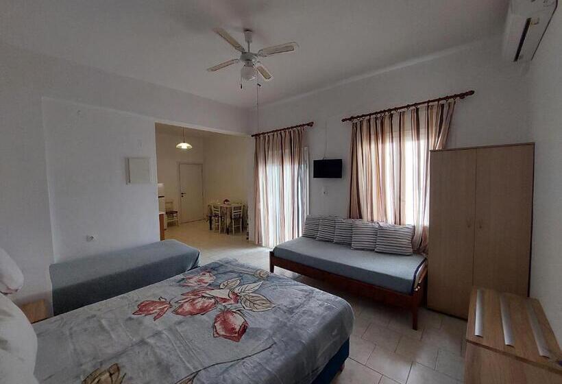 스탠다드 스튜디오 정원 전망, Eftihia Studios