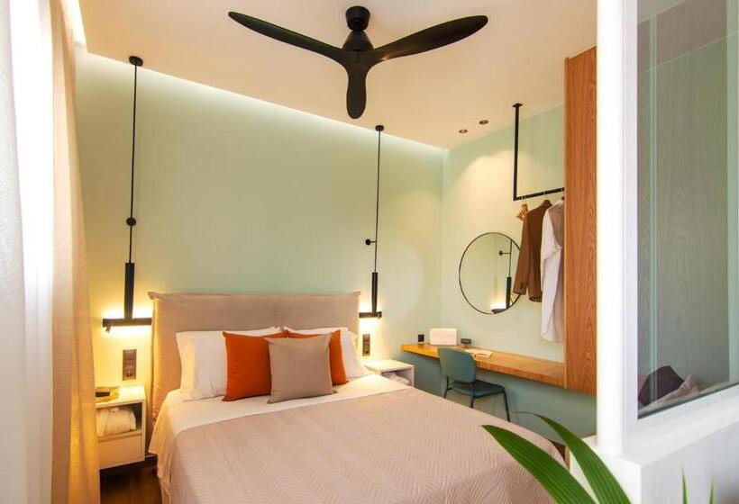 디럭스 스튜디오, Eftihia Studios