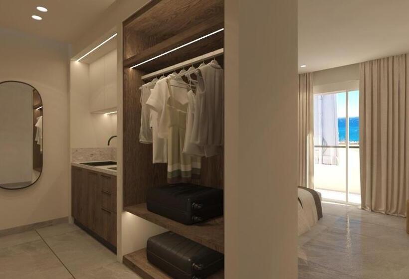 اتاق لوکس با چشم‌انداز دریا, Eftihia Studios