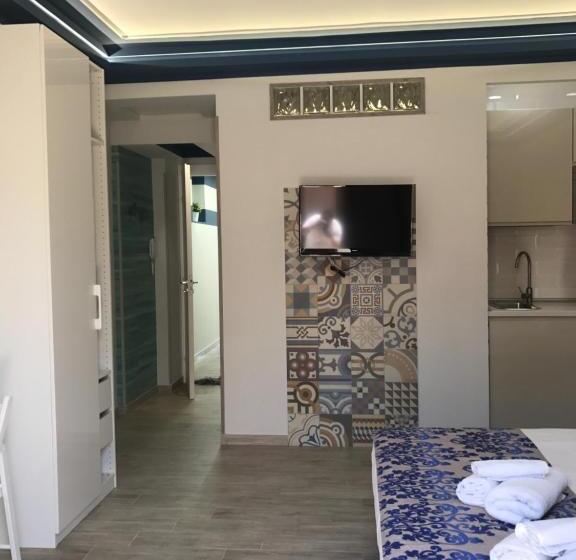 Quarto Deluxe, Elisir Suite Rooms By Marino Tourist