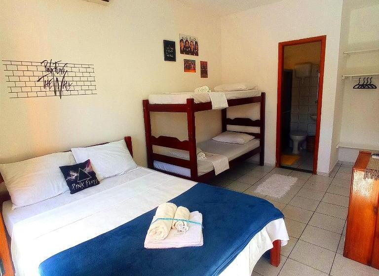 غرفة قياسية رباعية, Pousada Do Rock