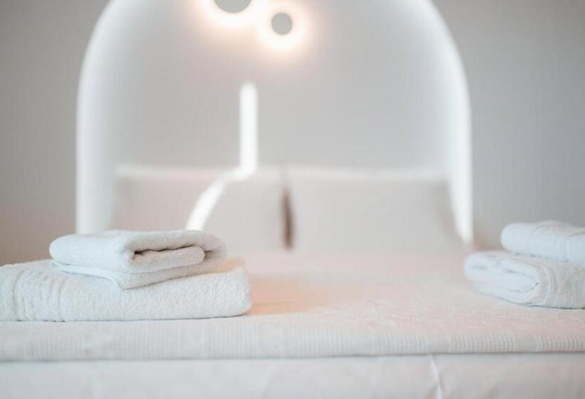 수피리어 스튜디오, Andreas