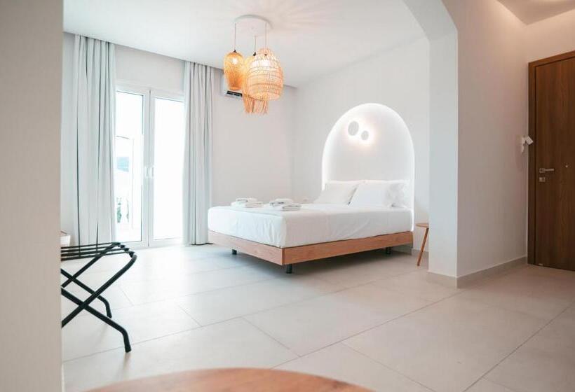 수피리어 스튜디오, Andreas