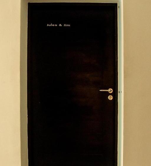 חדר סופריור עם מיטת קינג, Arthur & Paul