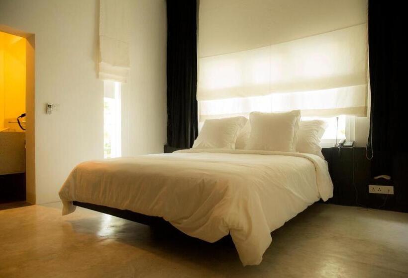 חדר סופריור עם מיטת קינג, Arthur & Paul