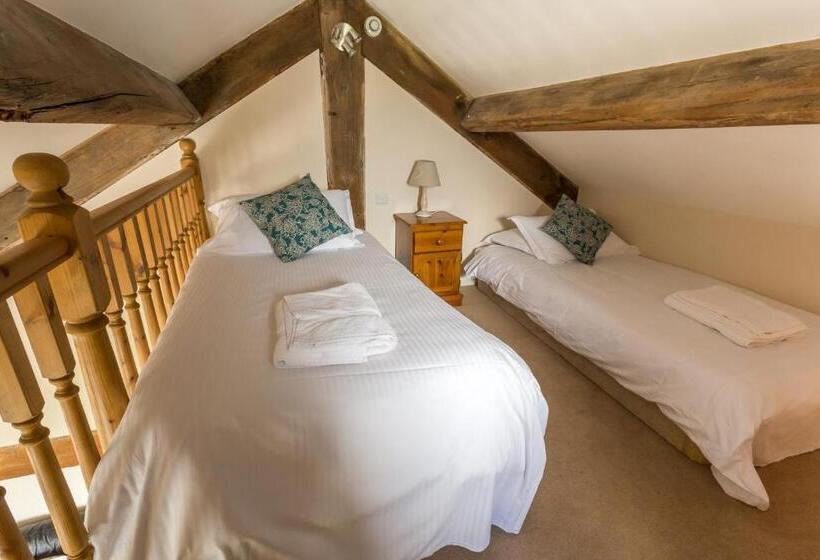 Апартаменты Семейные 1 Спальня, Embleton Spa Hotel & Apartments