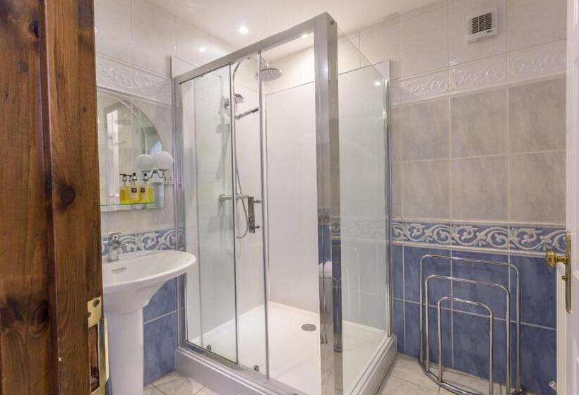 Апартаменты 2 Спальни, Embleton Spa Hotel & Apartments