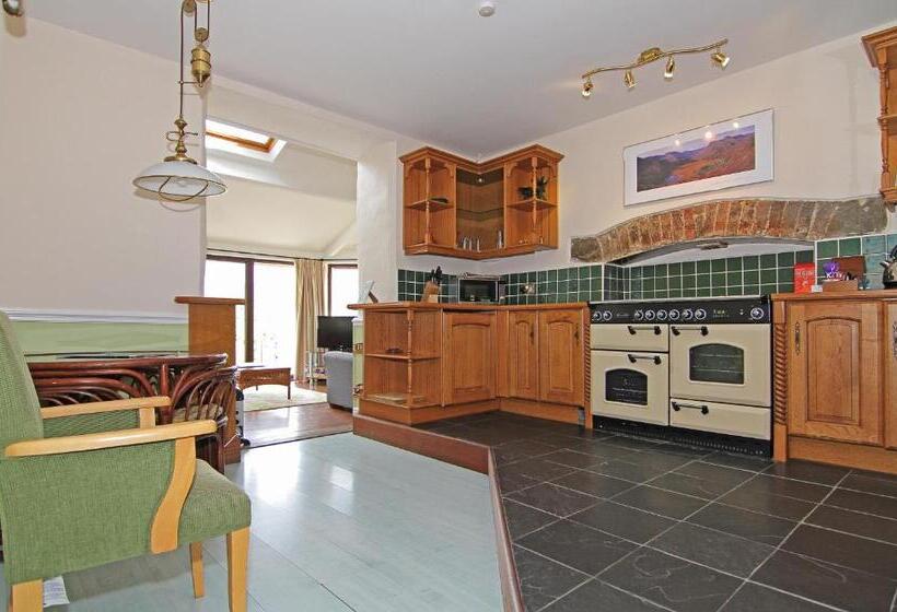 Апартаменты 2 Спальни, Embleton Spa Hotel & Apartments