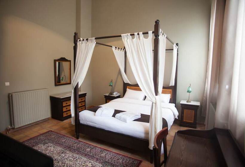 高级大房间, 1821 En Dolianis