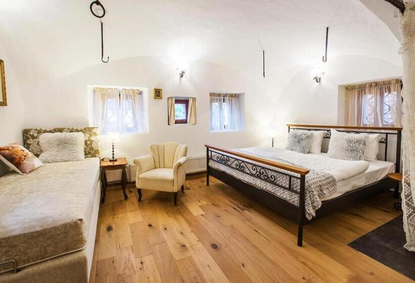 اتاق راحتی, Pok Garni