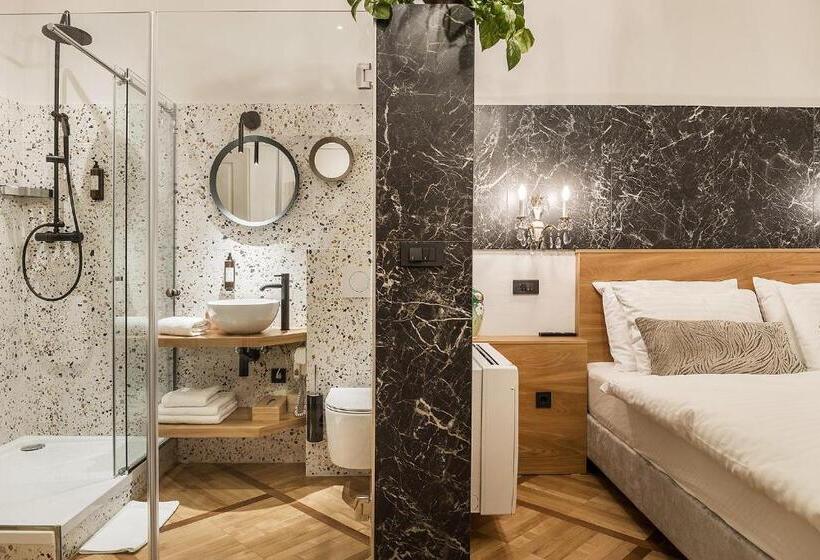 اتاق سوپریور با تخت بزرگ, Pok Garni