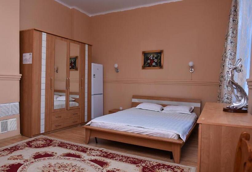 Chambre Familiale, Fresh