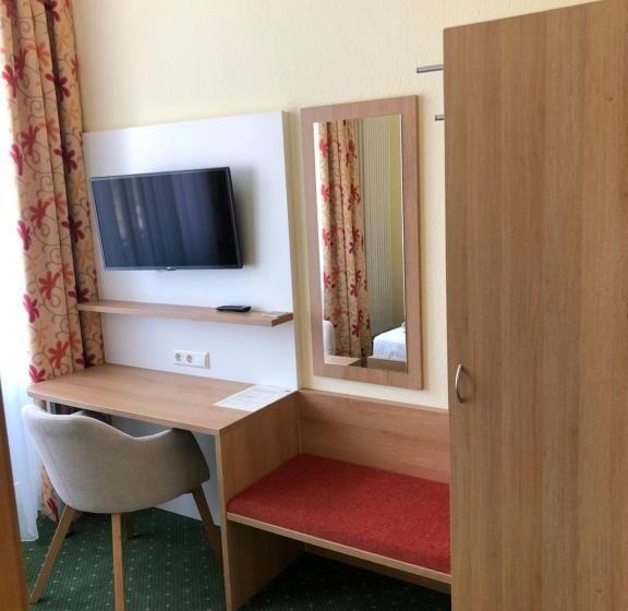 Standard Yhden Hengen Huone, Gasthof Zum Bären