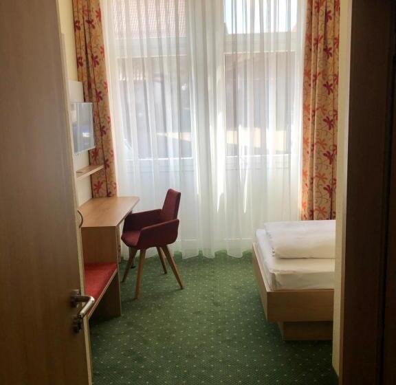 Standard Yhden Hengen Huone, Gasthof Zum Bären