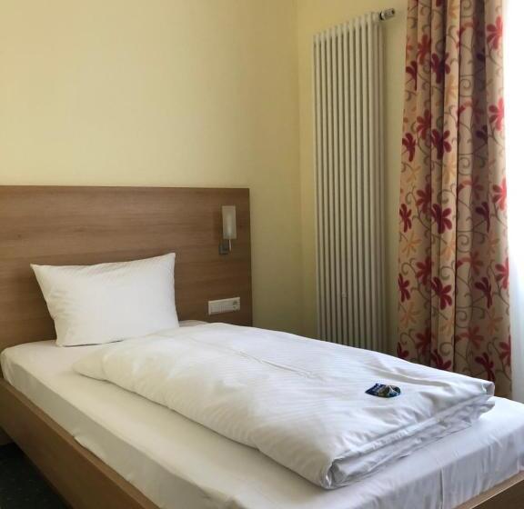 Standard Yhden Hengen Huone, Gasthof Zum Bären