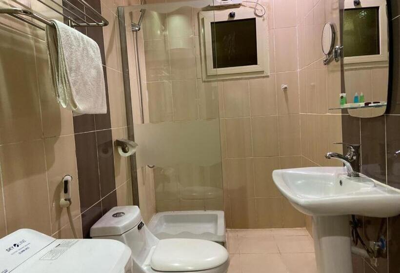 침실 2개 아파트, Makarim Palm