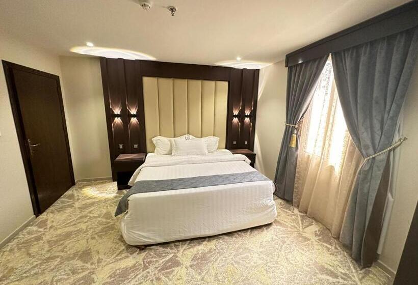 디럭스 룸, Makarim Palm