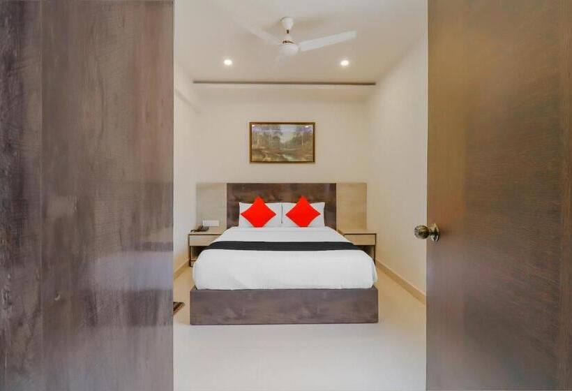 Трехместный Номер Комфорт, Capital O Royal Galaxy Finesse Near Phoenix Marketcity