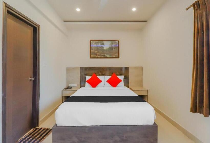 Трехместный Номер Комфорт, Capital O Royal Galaxy Finesse Near Phoenix Marketcity