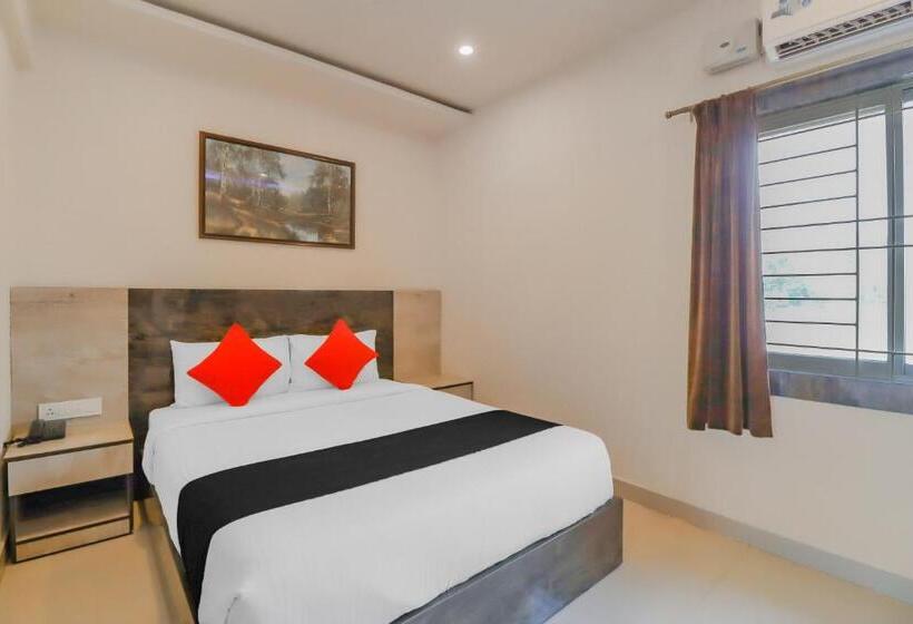 Трехместный Номер Комфорт, Capital O Royal Galaxy Finesse Near Phoenix Marketcity