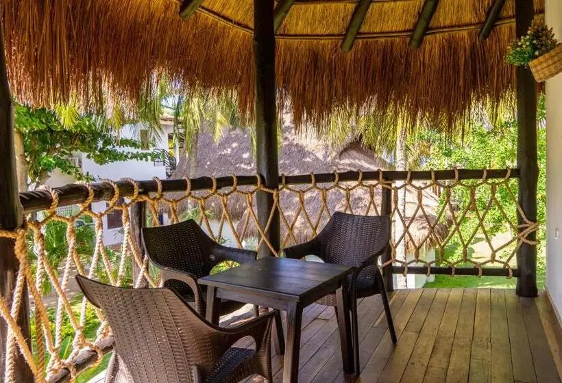 سوئیت با بالکن, Coconuco Beach Palomino